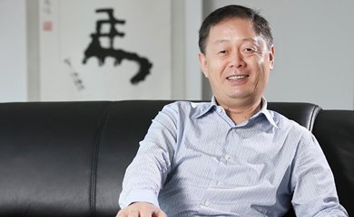 熊建明-方大集团股份有限公司董事长介绍