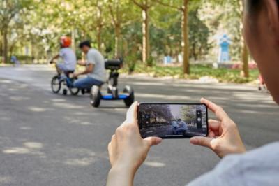 Segway路萌机器人登陆中国大陆 京东预售直降500元