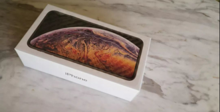 极客修首拆iPhone XS Max 正反双面SIM卡槽构造曝光