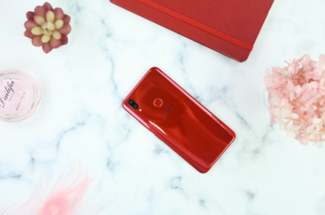 vivo Z1青春版上手体验：时尚外观，旗舰实力