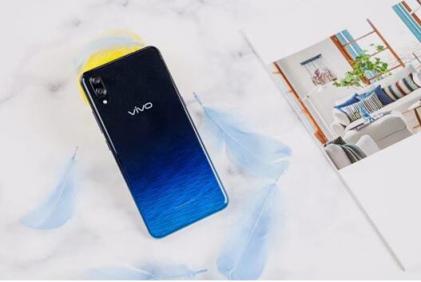 全息新色璀璨首发，vivo X23幻彩版口碑销量双丰收