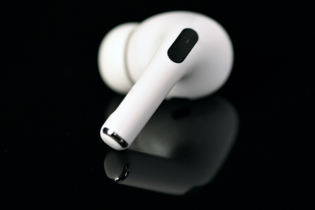 天天被追问WF-1000XM3和AirPods Pro哪个好，现在答案来了