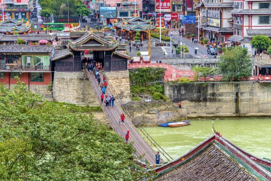 驴迹科技中标泸定县全域旅游监测管理系统建设项目