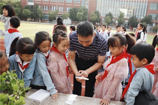 阿尔法蛋词典笔入驻合肥高新创新实验小学教育集团 用AI助力信息化校园建设