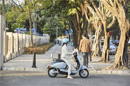 性价比更高的电动车？爱玛雷拉Q312，长续航更省电