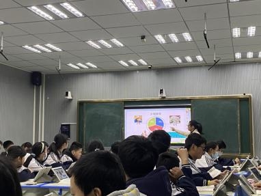 
推进智慧课堂校内建设，无为市赫店中心学校校内公开课圆满成功