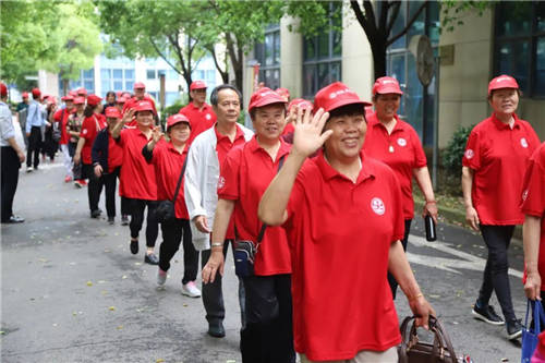 多康吉荣耀参展84届国际医疗器械博览会暨上海二日红色之旅圆满成功