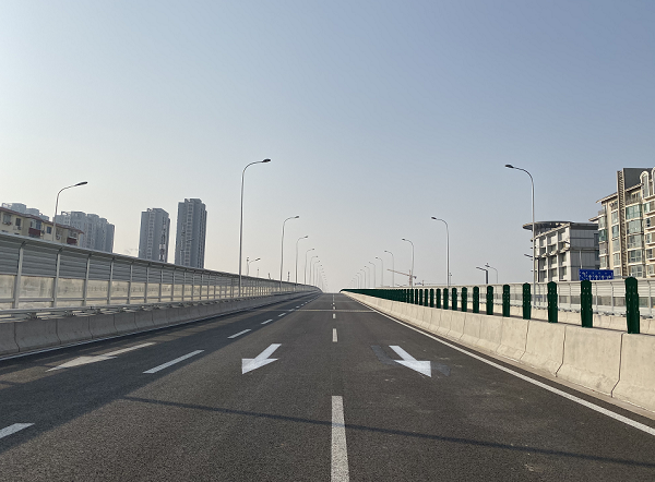 远大洪雨助力广渠路，领跑城市发展