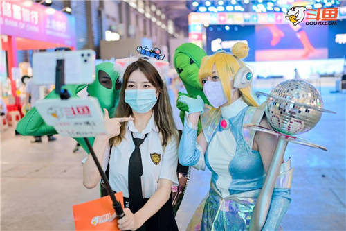 积极应对疫情、暴雨！斗鱼“云逛展”成ChinaJoy“最大赢家”