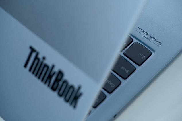 新青年创业第一本ThinkBook 13x全新颜色冰雪蓝，正式亮相联想Tech World