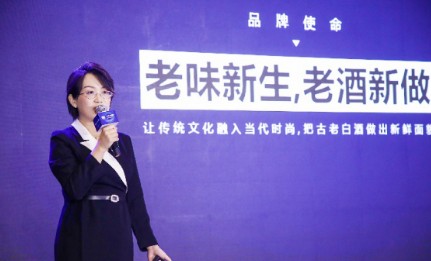 江小白获选“人民新国货”，重庆新名片上桌国人年夜饭