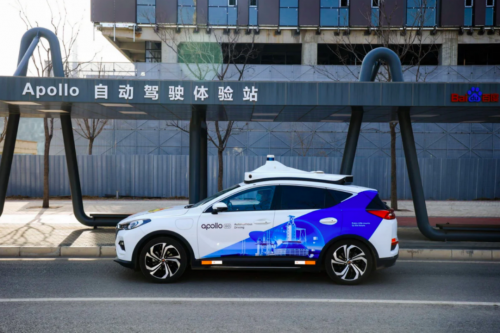 跟着Waymo做Robotaxi的百度，为什么成了“渐进派”？