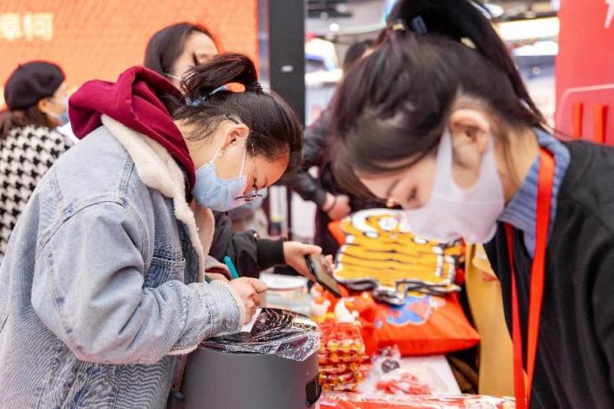 京东电器年货节线下火热开展 京东电器城市旗舰店成为南京春节消费地标