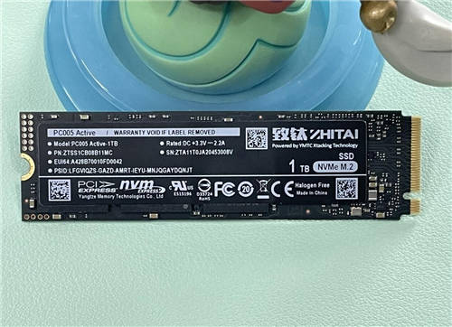 年末黑马致钛PC005，稳定耐久的高品质SSD