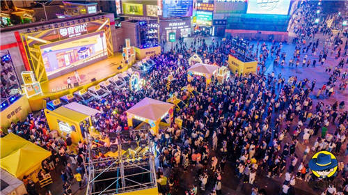 “零食经济”当道，零食很忙门店破1000家，狂欢现场人气圈粉