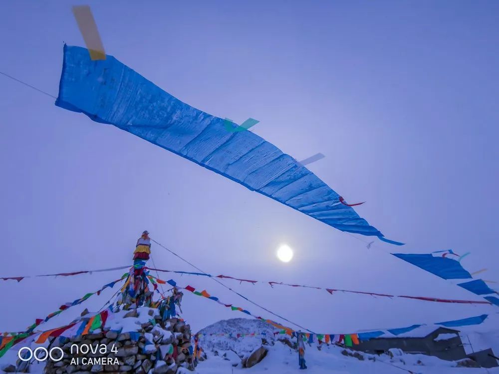 从苍茫大地到绚丽古都，用华为nova4的超广角留住一路美景