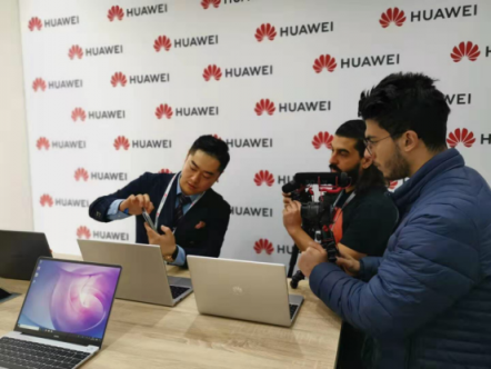 挑战极速交互体验 Huawei Share 3.0“一碰传”让分享更轻松