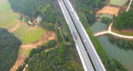 专用智能无人机在高速公路交警执法巡查的解决方案