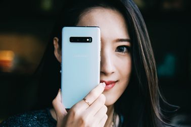 Galaxy S10系列三大关键因素助阵 三星成功击溃华为