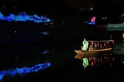 天府幻夜图点亮最美锦江 华为P30系列记录成都如梦夜景