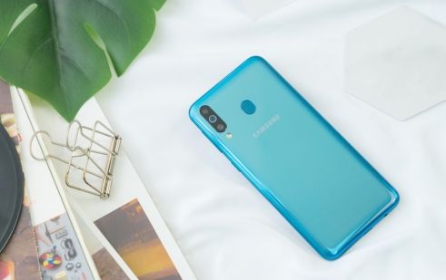 搭载后置三摄像头，三星Galaxy A40s给你全新拍照体验