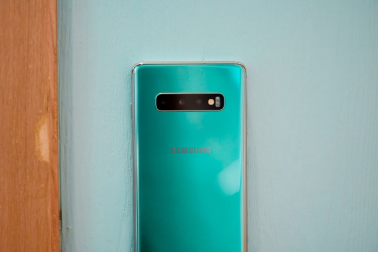 三星Galaxy S10拍照系统全升级，PK华为P30