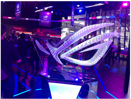 华硕显卡亮相COMPUTEX 2019 信仰级大作彰显极致能效