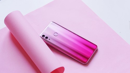 直降400元还升级EMUI9.1 荣耀10青春版助你职场乘风破浪