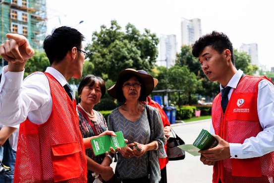 链家化身城市绿坐标， 牛奶纸盒回收项目启动会成功举办