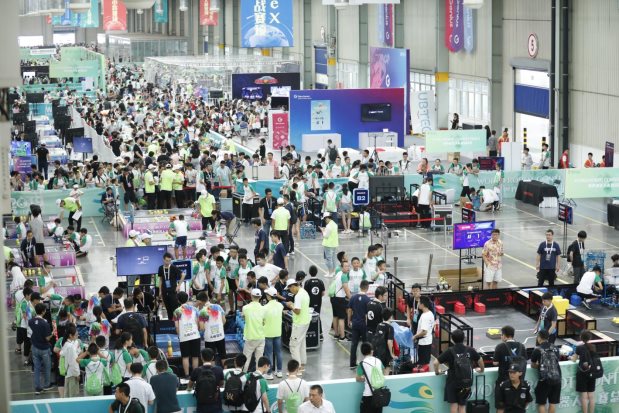 青少年机器人设计大赛举行 全球五千余名“智能新星”决战保定