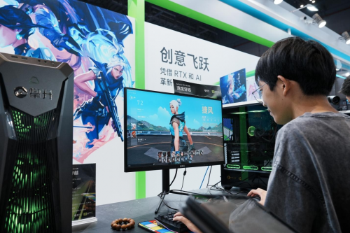 直击BW2023现场，攀升玩创嘉年华次元新品、GeForce RTX 40系主机炫酷亮相